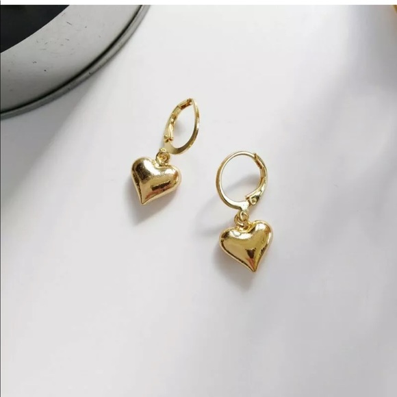 ♡Néw Gold Heart Hoop Drop Dangle Earrings♡ - Picture 5 of 7
